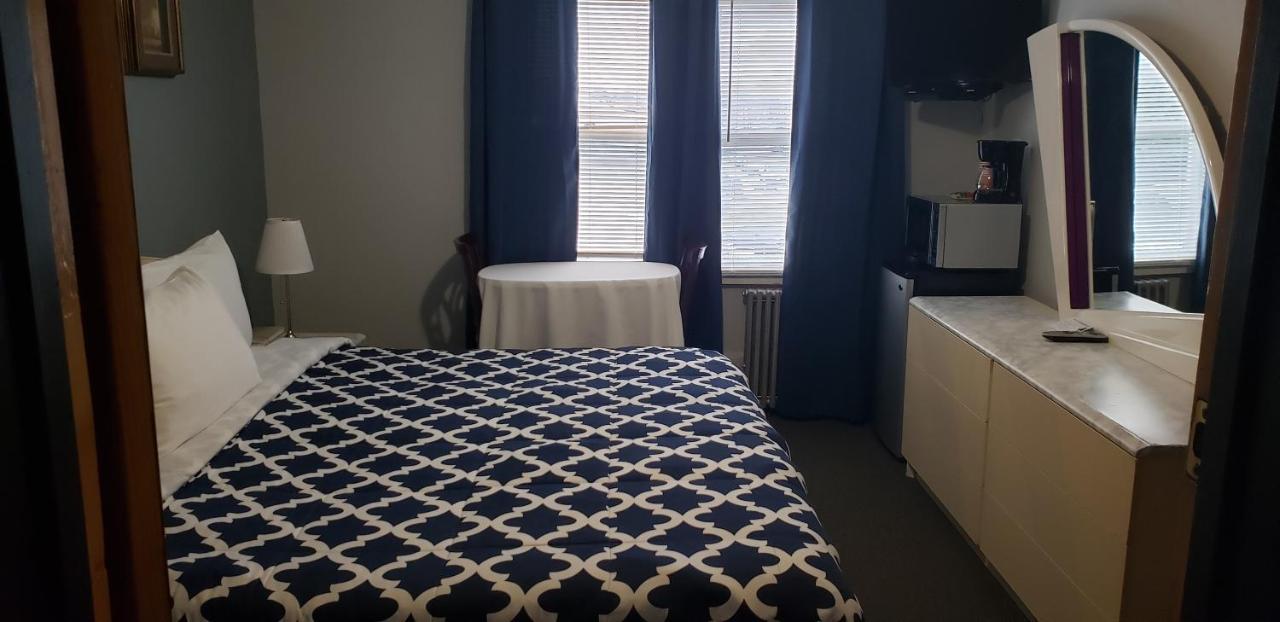 Jones Beach Hotel Wantagh Esterno foto