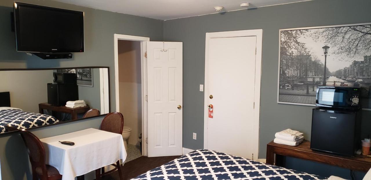 Jones Beach Hotel Wantagh Esterno foto