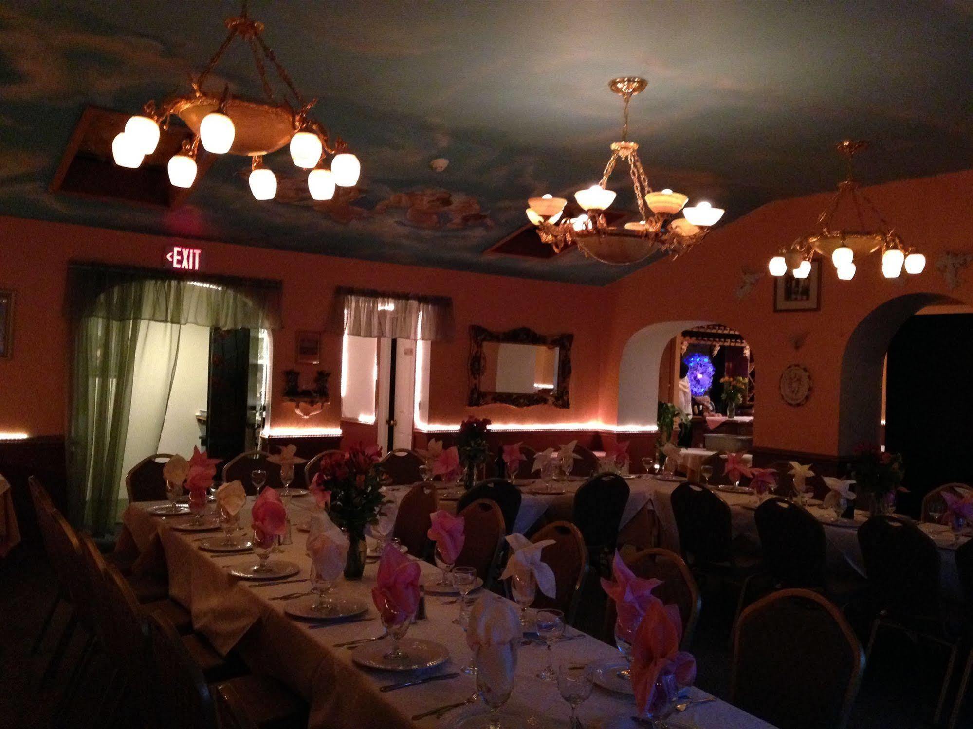 Jones Beach Hotel Wantagh Esterno foto